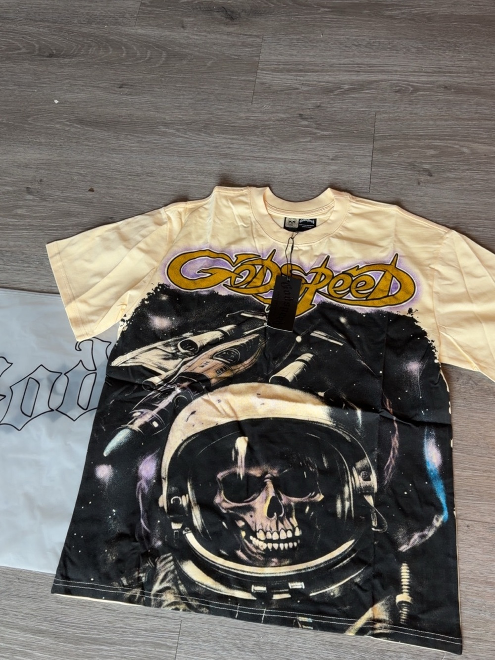 Goodspeed Men’s Short Sleeve Graphic Tee in Cream and Black